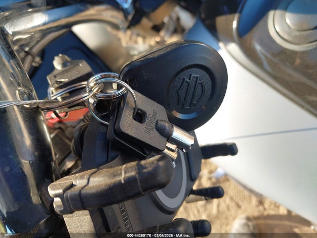 2023 HARLEY-DAVIDSON FLTRX 1HD1KHC16PB615540 Photo 10