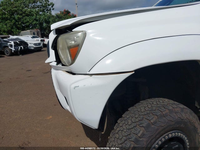 Toyota Tacoma Base V6/trd Pro 2015 5TFLU4EN2FX110786 Image 17