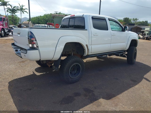 Toyota Tacoma Base V6/trd Pro 2015 5TFLU4EN2FX110786 Image 4