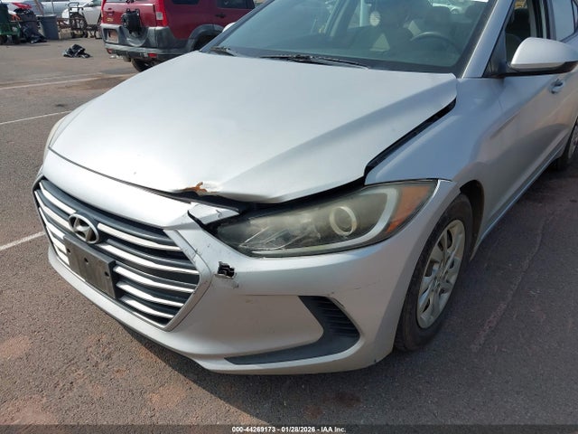2017 HYUNDAI ELANTRA KMHD74LF0HU120966 Photo 5