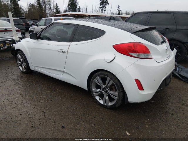 2013 HYUNDAI VELOSTER KMHTC6AD2DU157239 Photo 2