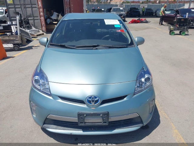 44269178 :رقم المزاد ، JTDKN3DP9F3067030 vin ، 2015 Toyota Prius Plug-in مزاد بيع