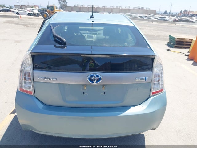 44269178 :رقم المزاد ، JTDKN3DP9F3067030 vin ، 2015 Toyota Prius Plug-in مزاد بيع