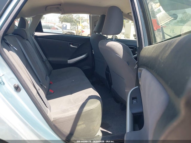 44269178 :رقم المزاد ، JTDKN3DP9F3067030 vin ، 2015 Toyota Prius Plug-in مزاد بيع