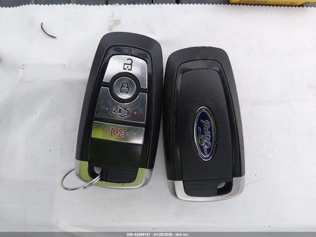 3FA6P0LUXJR205515 Ford Fusion Hybrid Se