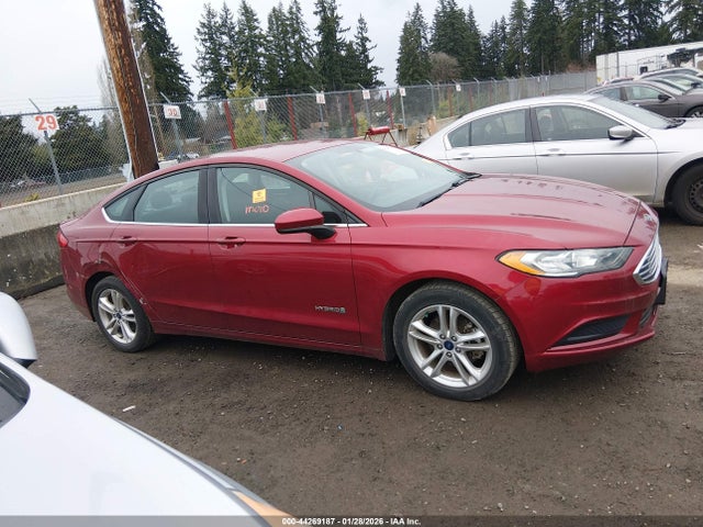 3FA6P0LUXJR205515 Ford Fusion Hybrid Se