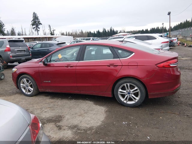 3FA6P0LUXJR205515 Ford Fusion Hybrid Se