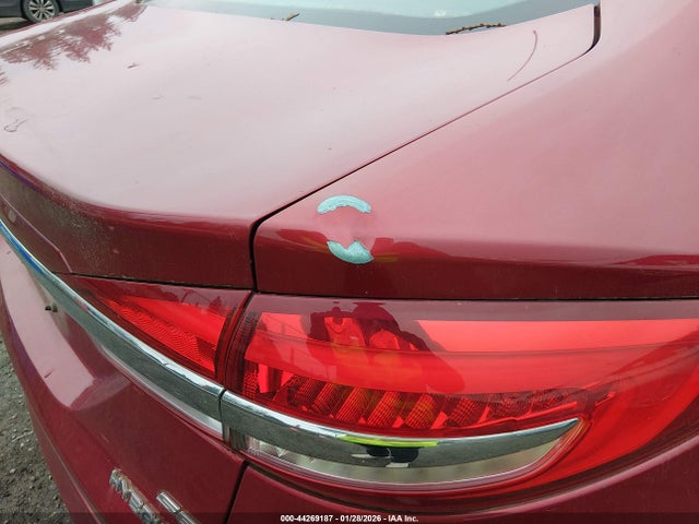 3FA6P0LUXJR205515 Ford Fusion Hybrid Se