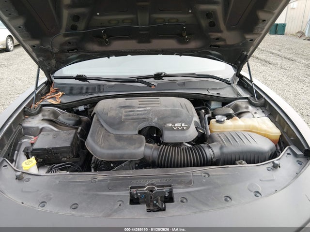 2C3CDXHG5HH576383 Dodge Charger Sxt Rwd
