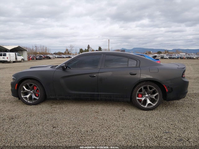 2C3CDXHG5HH576383 Dodge Charger Sxt Rwd