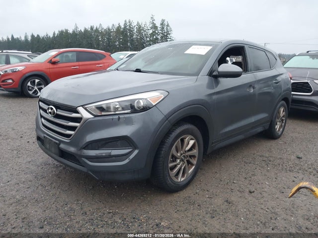 KM8J23A41JU761286 Hyundai TUCSON SE