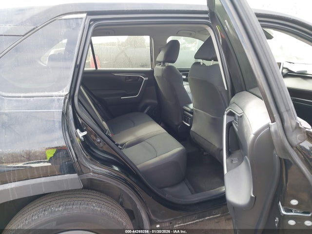2T3H1RFV8RC278579 Toyota RAV4 LE