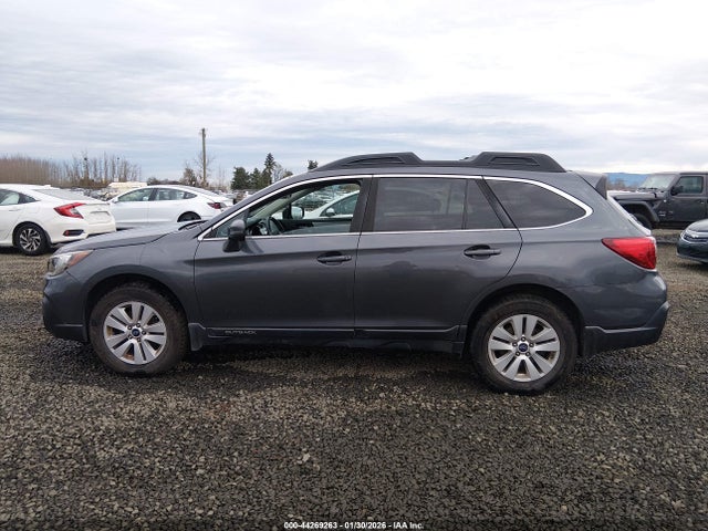 Subaru Outback 2.5i Premium 2018 4S4BSAFC8J3352815 Image 15