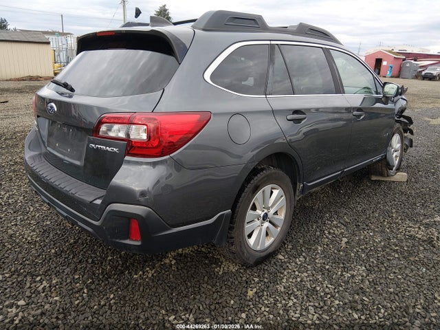 Subaru Outback 2.5i Premium 2018 4S4BSAFC8J3352815 Image 4
