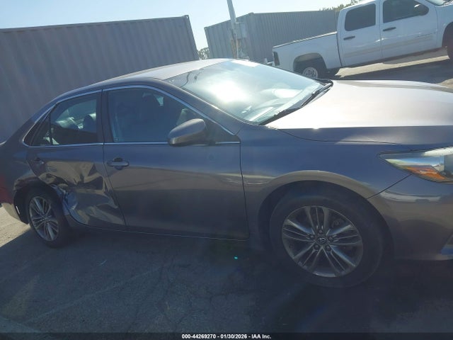 4T1BF1FK1GU223815 Toyota CAMRY SE
