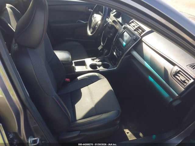 4T1BF1FK1GU223815 Toyota CAMRY SE