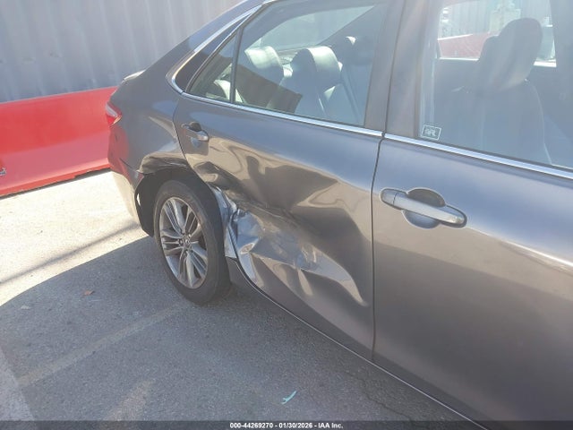 4T1BF1FK1GU223815 Toyota CAMRY SE