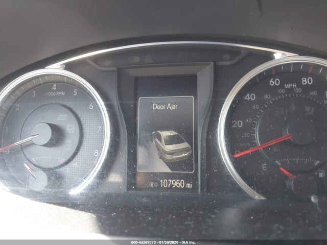 4T1BF1FK1GU223815 Toyota CAMRY SE