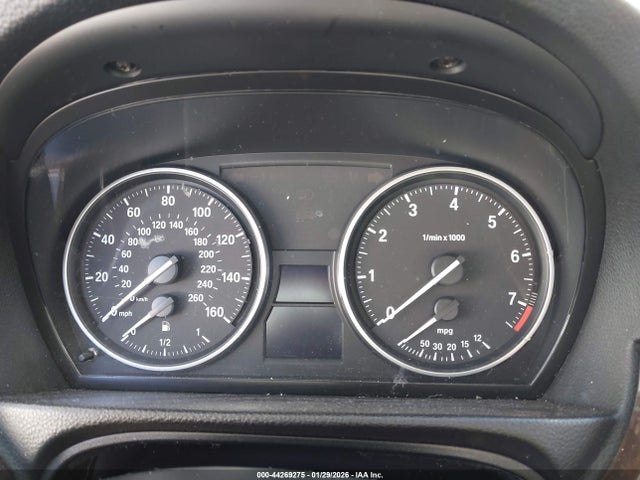 44269275 :رقم المزاد ، WBAPH7C55BE678897 vin ، 2011 Bmw 328i مزاد بيع
