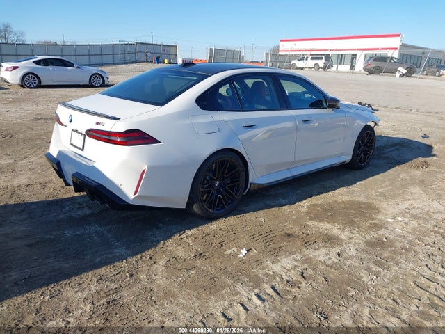 WBS83FK02TCW43178 BMW M5