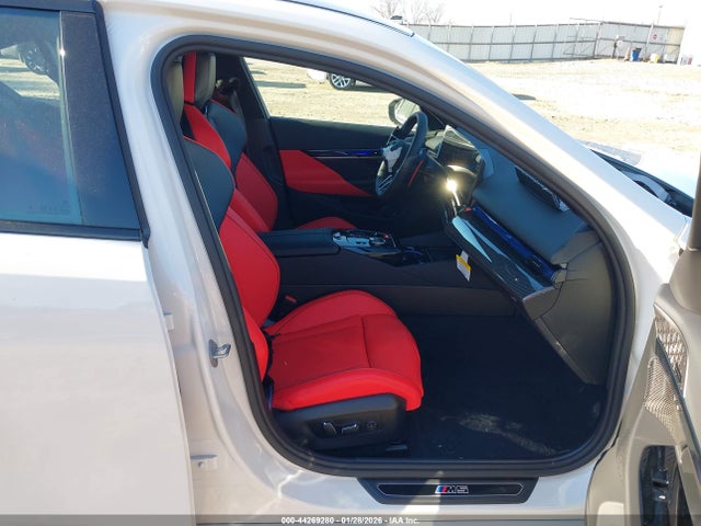 WBS83FK02TCW43178 BMW M5