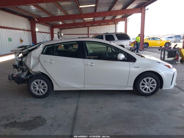 JTDKARFU8L3123522 Toyota Prius Le