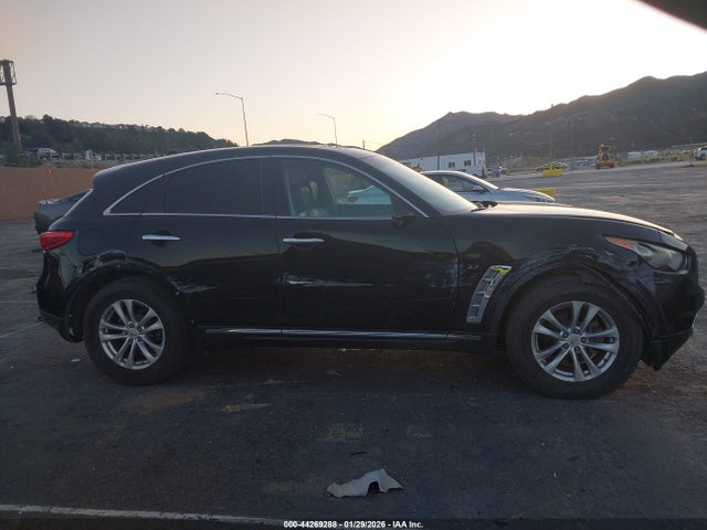 JN8CS1MU4GM670250 Infiniti QX70