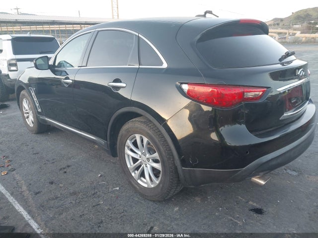 2016 INFINITI QX70 JN8CS1MU4GM670250 Photo 2