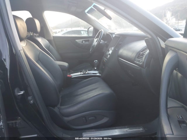 2016 INFINITI QX70 JN8CS1MU4GM670250 Photo 4