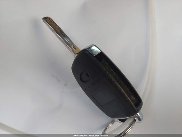 5NPE24AF6GH381280 Hyundai SONATA SE