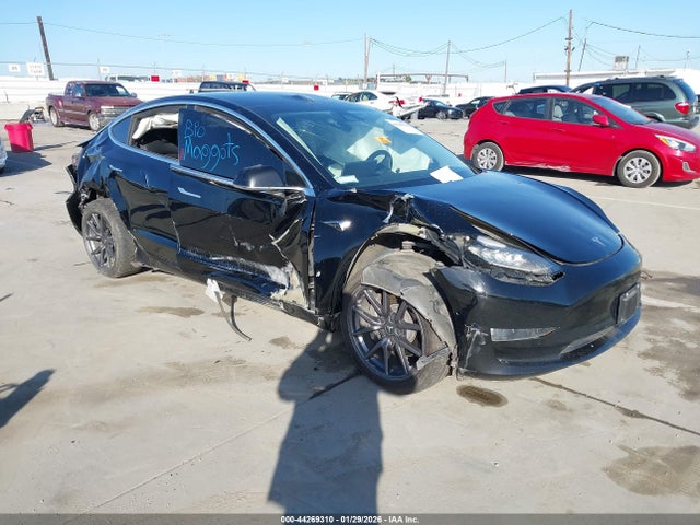 2019 TESLA MODEL 3 5YJ3E1EA6KF399247 Photo 0
