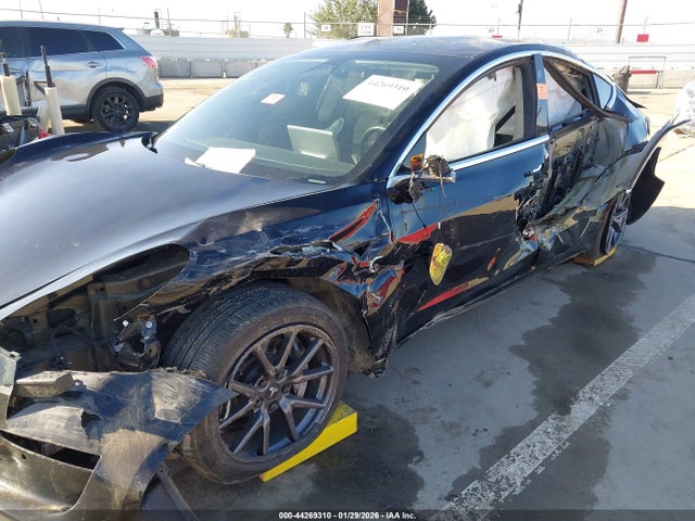 2019 TESLA MODEL 3 5YJ3E1EA6KF399247 Photo 5