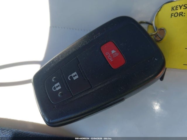 JTNKHMBX0L1075195 Toyota C-HR XLE