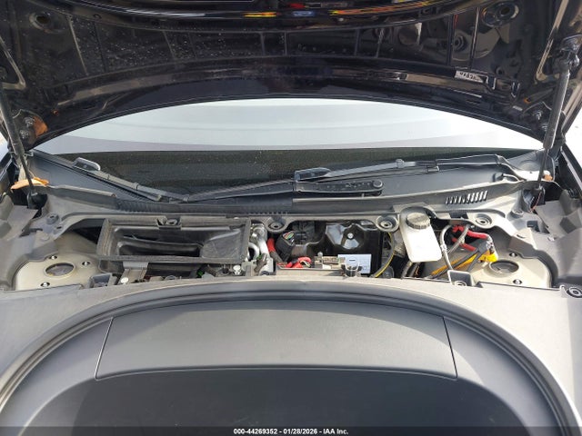 2024 TESLA MODEL 3 5YJ3E1EB5RF787542 Photo 9