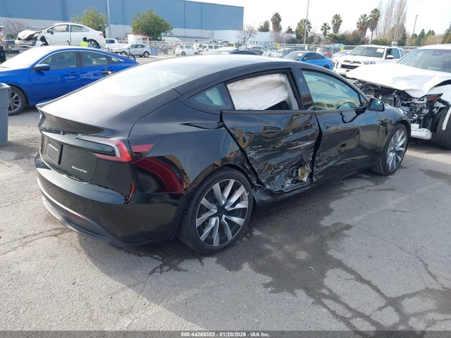 2024 TESLA MODEL 3 5YJ3E1EB5RF787542 Photo 3