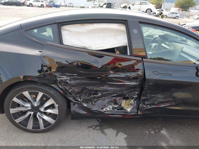 2024 TESLA MODEL 3 5YJ3E1EB5RF787542 Photo 5