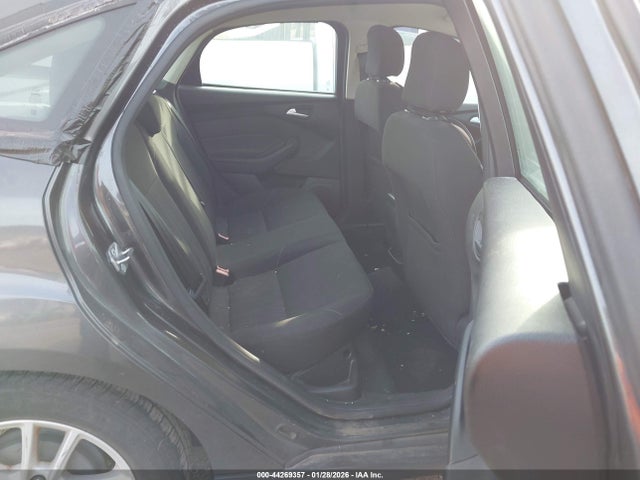 1FADP3F24FL203669 Ford FOCUS SE