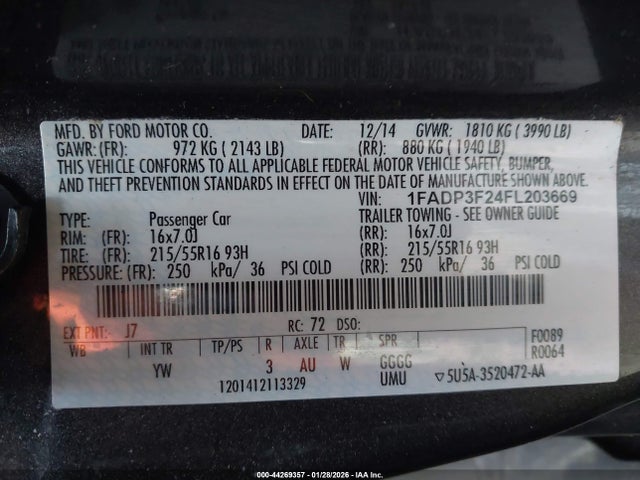 1FADP3F24FL203669 Ford FOCUS SE