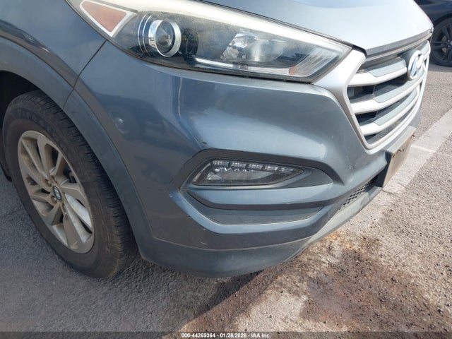 KM8J33A4XHU593476 Hyundai TUCSON SE