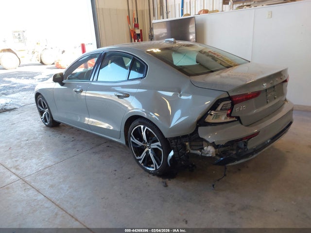 2024 VOLVO S60 7JRL12TL7RG305108 Photo 2