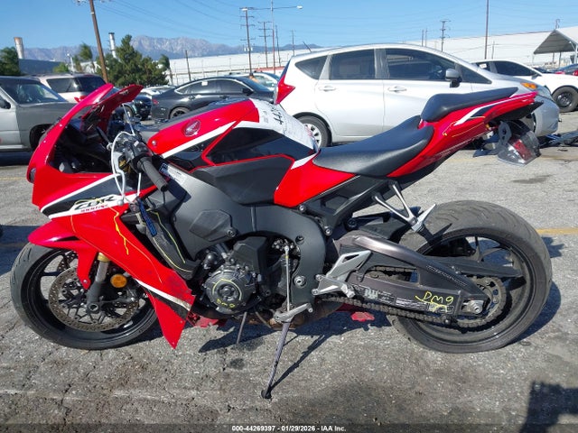 JH2SC7715JK100969 Honda CBR1000 RR