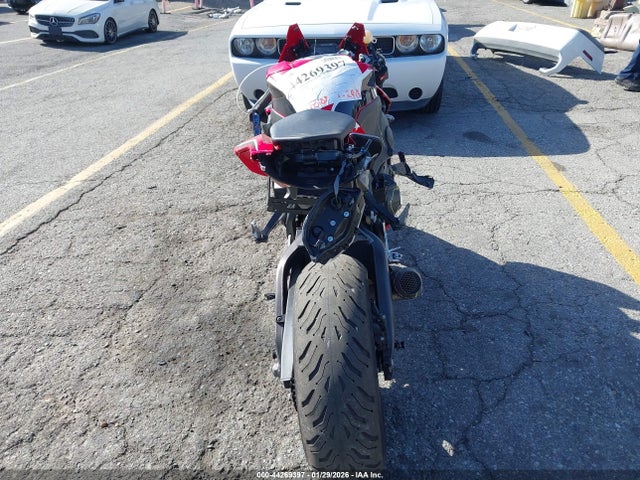 JH2SC7715JK100969 Honda CBR1000 RR