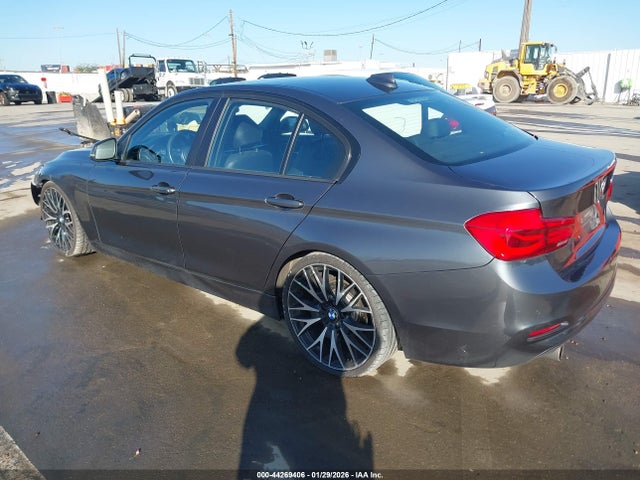 2016 BMW 320I WBA8E1G57GNT38095 Photo 2