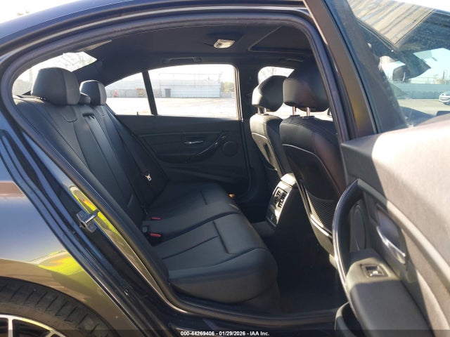 2016 BMW 320I WBA8E1G57GNT38095 Photo 7