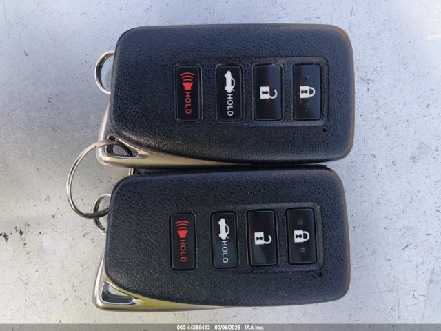 JTHBW1GGXE2063035 Lexus ES 300H