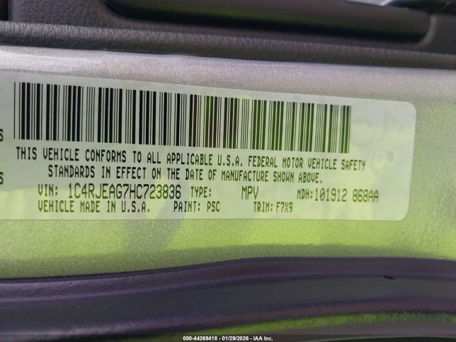 2017 JEEP GRAND CHEROKEE 1C4RJEAG7HC723836 Photo 8