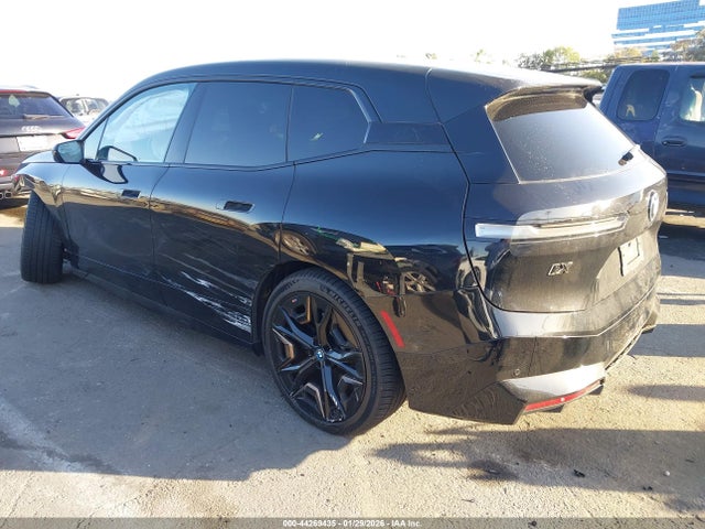2023 BMW IX WB533CF02PCM56390 Photo 2