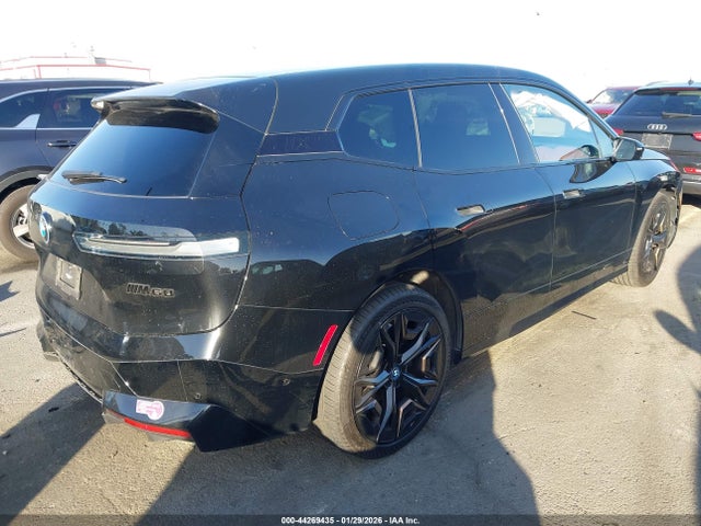 2023 BMW IX WB533CF02PCM56390 Photo 3