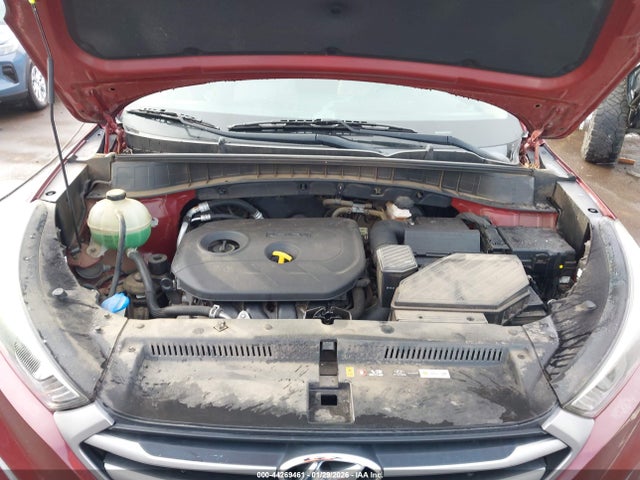 KM8J3CA46HU251734 Hyundai TUCSON SE