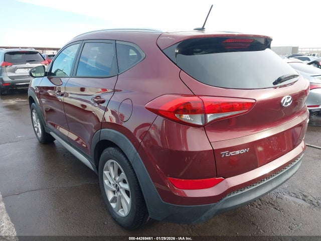 KM8J3CA46HU251734 Hyundai TUCSON SE